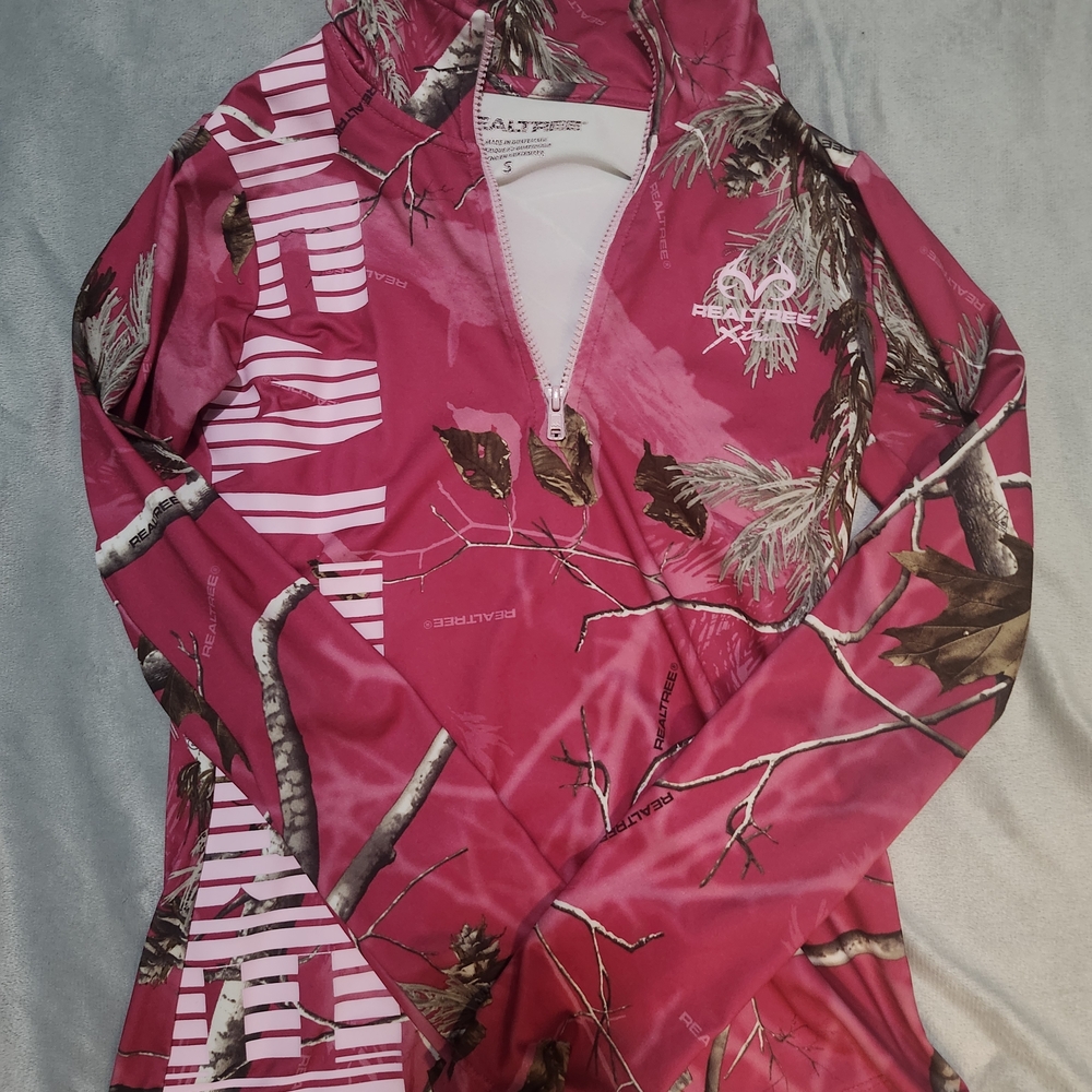 Realtree Women's Pink Camo Lightweight Half-Zip Jacket